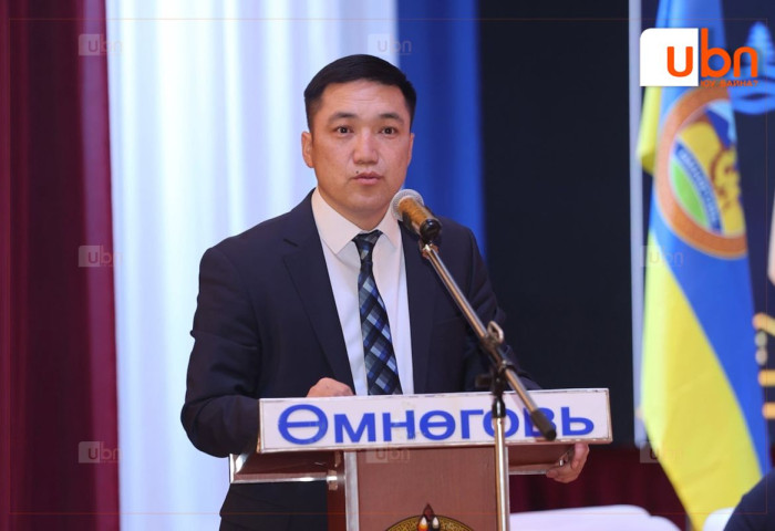 АТГ-аас Өмнөговь аймгийн Засаг дарга Н.Энхбатын гэр, албан өрөөнд нэгжлэг хийжээ