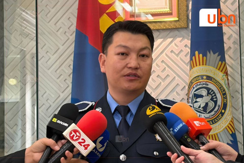 ШУУД: Өмнөх найз бүсгүйгээ бусадтай бүлэглэн зодсон Ч нь хутгатай явж байсан асуудлыг шалгаж байна