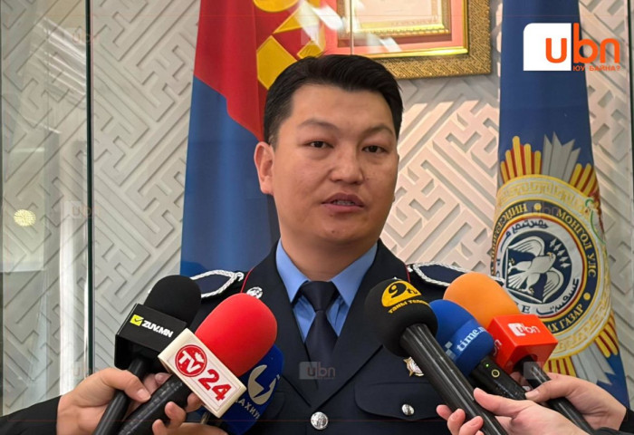 ШУУД: Өмнөх найз бүсгүйгээ бусадтай бүлэглэн зодсон Ч нь хутгатай явж байсан асуудлыг шалгаж байна