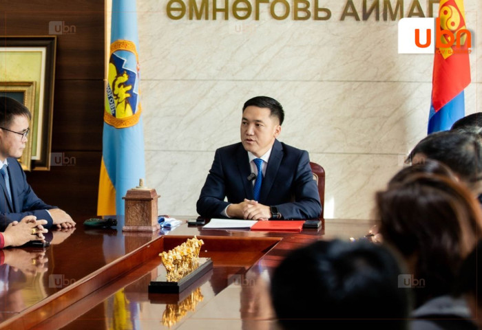 Өмнөговь аймгийн Засаг дарга Н.Энхбатын АТГ-д шалгагдаж буй хэргийн талаар ХЗДХ-ийн сайд Б.Энхбаяр “ам нээв“