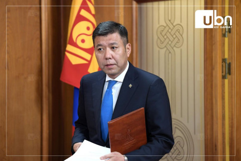 “Смарт Эко Транс” компанид хууль зөрчиж давуу байдал бий болгосон асуудлыг шалгуулахаар холбогдох материалуудыг УЕПГ, АТГ, ЦЕГ-т шилжүүллээ