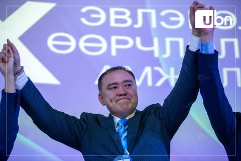 Лу.Гантөмөр: Би Ерөнхийлөгчид нэр дэвшихэд бэлэн