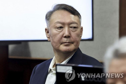 БНСУ-ын Ерөнхийлөгч асан Юн Сук Ёлд бүх насаар нь хорих ял оноолоо