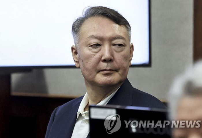 БНСУ-ын Ерөнхийлөгч асан Юн Сук Ёлд бүх насаар нь хорих ял оноолоо