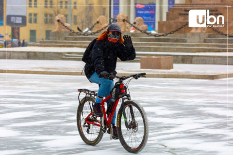 ЦАГ АГААР: Өдөртөө ялимгүй цас орж, цасан шуурга шуурна