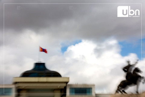 Улаанбаатарт -8 хэм хүйтэн