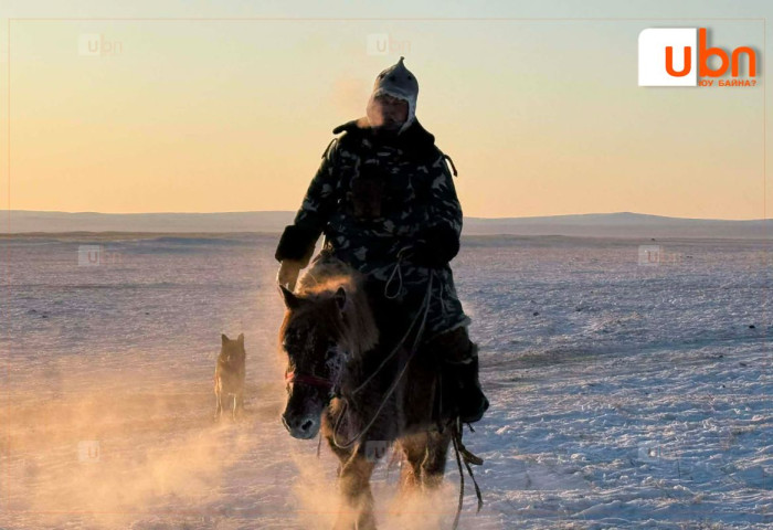 Хууль бусаар ан хийх зорилготой 4 иргэнийг хилчид илрүүлжээ