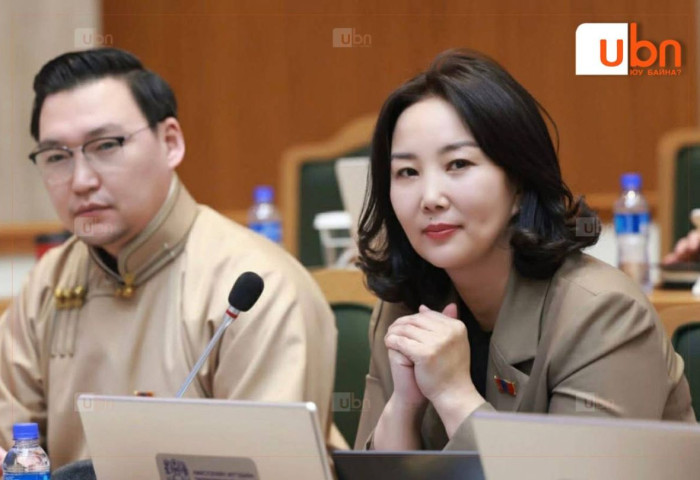 Б.Золтуяа: Б.Ану-Үжин гэх хүүхдийн улстөрийн амьдралыг үгүй хийчих вий дээ