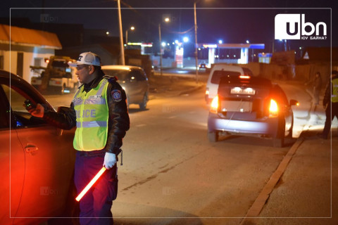 Гарцаар зам хөндлөн гарч байсан явган зорчигчийг мөргөж гэмтээжээ