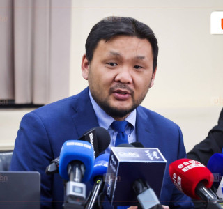 Н.Цэрэнсамбуу: Хувьцааг нээлттэй болгосноор хоёр дахь зах зээлд оруулах эсэх нь иргэдийн эрхийн асуудал