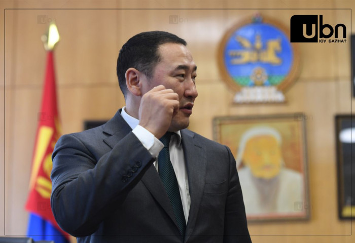 УИХ-ын гишүүн асан Ж.Мөнхбат мөрдөн байцаалтын явцад оргон зугтсан тул ирсэн даруйд нь ХИЛИЙН ХОРИГ тогтоожээ