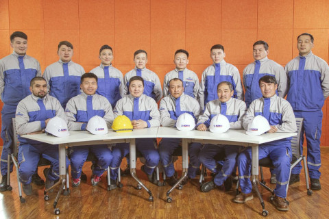 Лифтний засвар үйлчилгээний Монголын хамгийн том баг...