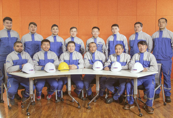 Лифтний засвар үйлчилгээний Монголын хамгийн том баг...