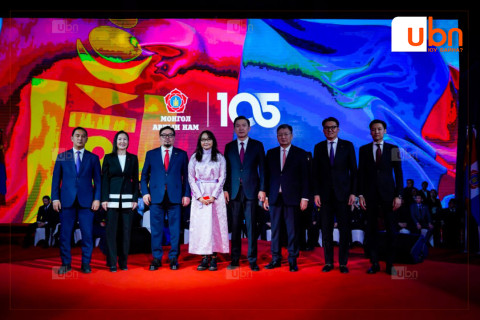 Нийтлэлч Б.Болор-Эрдэнэ, малчин Х.Эрдэнэбулган, 18 настай оюутан С.Сувд нар МАН-д элслээ