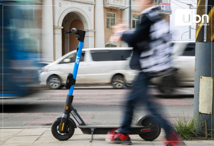 НИТХ: Явган хүний замаар скүүтер, мопед явуулахгүй байх шийдвэр гараагүй