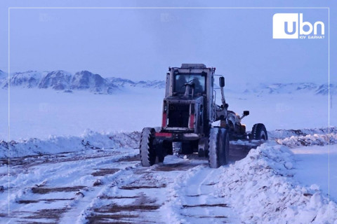 Зүүн болон говийн нутгаар  зам даваа, гүвээнд харагдах орчин хязгаарлагдаж, халтиргаа гулгаа үүсэхийг анхааруулж байна
