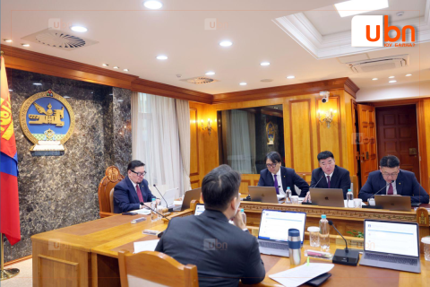 ЗГ: Гашуунсухайт боомт, улсын хилийн зурваст хууль зөрчиж олгосон 66 га газрыг төрийн мэдэлд буцаан авлаа