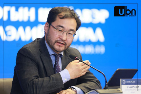Монголбанканд 20 жил ажилласан Б.Баярдаваа “Эрдэнэс Монгол“-ын Төслийн удирдлагын газрыг ДАРГАЛНА