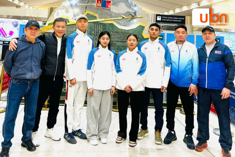 Залуу боксчид “Fututes Cup” тэмцээнд оролцохоор эх орноосоо мордлоо