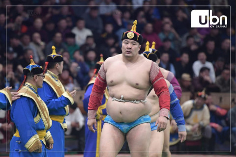 Өнөөдөр болох У.Балжинням начны нэрэмжит барилдаанд Улсын аварга П.Бүрэнтөгс, О.Хангай тэргүүтэй бөхчүүд зодоглоно