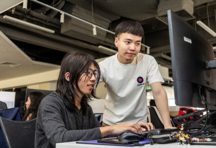 Монгол инженерүүд ноцтой кибер эрсдэлийг илрүүлж, зогсоолоо