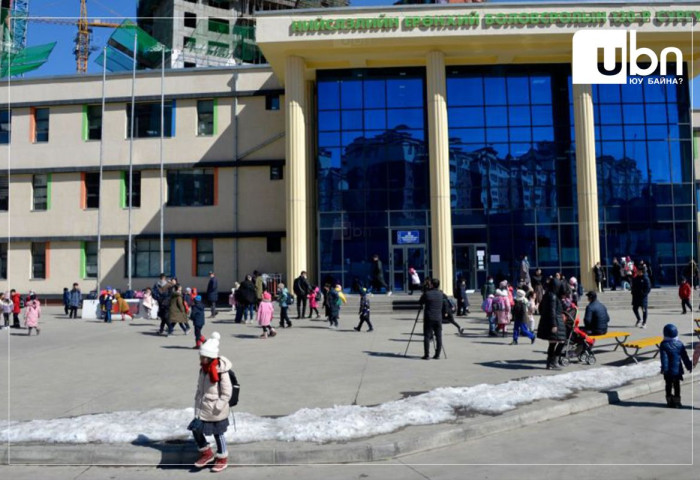 Би л хүүхдээ ингэж дээрэлхүүлэхгүй шүү гэхээс яаж хамгаалах, яавал ийм байдалд оруулахгүй байхтай хэзээнээс ТЭМЦЭХ вэ