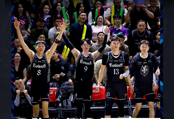 Бодонс хагас шигшээд шалгарч Эйпстэй учраа таарлаа