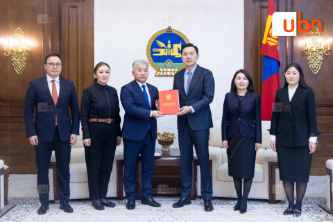 Монгол Улсын хөгжлийн жилийн төлөвлөгөө, Засгийн газрын үйл ажиллагааны хөтөлбөрийн 2025 оны гүйцэтгэлийн тайланг өргөн мэдүүллээ