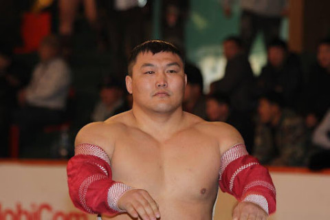 Б.Орхонбаярын багш Т.Өсөх-Ирээдүй Монгол Улсын Гавьяат дасгалжуулагч цол хүртэхээр болжээ