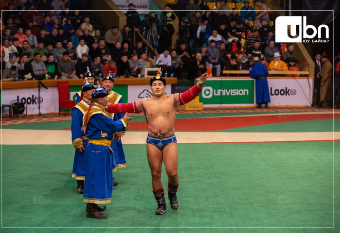 Өнөөдөр “Монгол цэргийн өдөр“-ийн барилдаанд Б.Орхонбаяр, Э.Батмагнай нарын 128 бөх зодоглоно