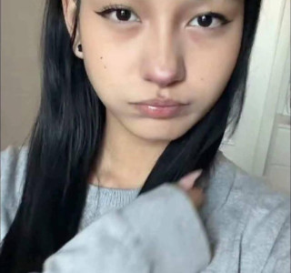 Үе тэнгийнхнийгээ зодож, бичлэг хийдэг гэх Д.Саямааг яллагдагчаар татаж, Монгол Улсын хилээр гарахыг хориглолоо