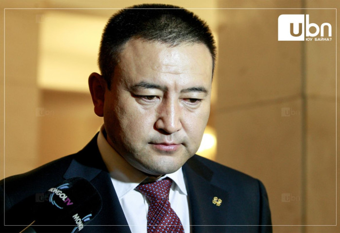 Б.Чойжилсүрэн: Сайдаас чөлөөлөгдөх өргөдлөө өгчихлөө. Яагаад өгч буйгаа удахгүй тайлбарлана