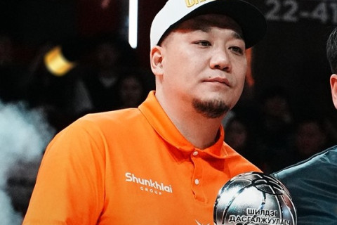 Эйпсийн ахлах дасгалжуулагчаар Ц.Эрдэнэбаясгалан ажиллана