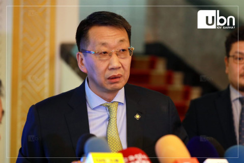 Л.Энх-Амгалан: Нэгэнт Ерөнхий сайд санал тавьж, үүрэг өгч байгаа учраас ТАТГАЛЗАХ эрх алга