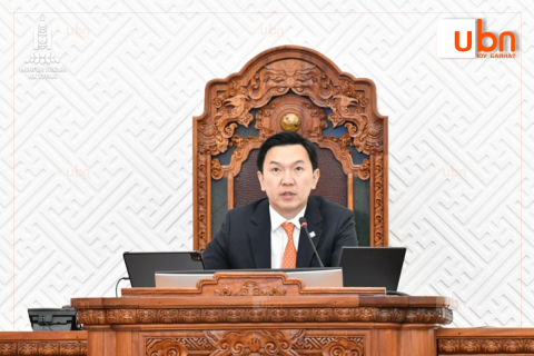 “Аль нэг улс төрийн нам, эвслийн дарга УИХ-ын даргаар ажиллаж болохгүй гэх ХУУЛЬ БАЙХГҮЙ“