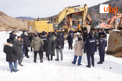 Хууль бусаар алт олборлож байгаа нэр бүхий ААН-үүдийн тусгай зөвшөөрлийг цуцална