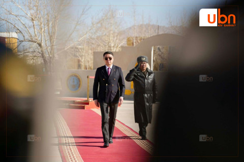 Батлан хамгаалахын сайд Д.Батлут Ховд аймагт ажиллаж байна