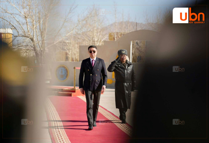 Батлан хамгаалахын сайд Д.Батлут Ховд аймагт ажиллаж байна