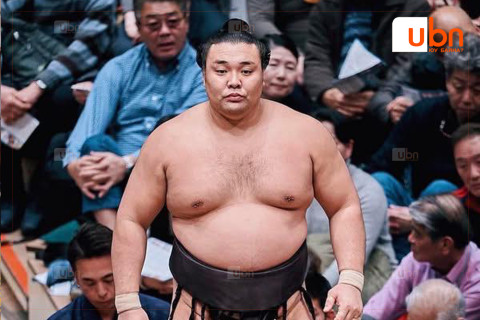 Киришима Б.Лхагвасүрэн башё өндөрлөхөөс нэг өдрийн өмнө түрүүлэх болзолоо хангав