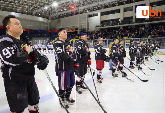 Монгол-Оросын хоккейн нөхөрсөг тоглолт эхэллээ