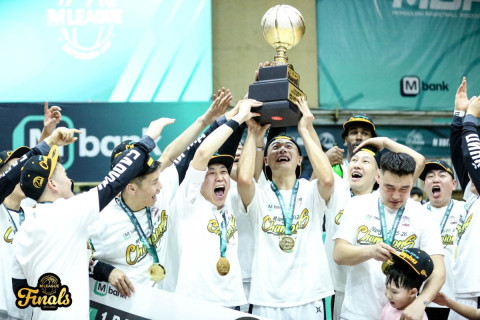 “Western Warriors” баг хөгжлийн лигт аваргалж ирэх жил дээд лигт өрсөлдөхөөр боллоо