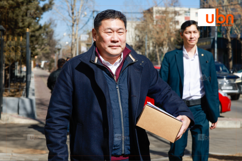 Л.Оюун-Эрдэнэ: Б.Энхбаяр нь авлига, хуйвалдаанаа өөрийн хамтран зүтгэгч ХЗДХ-ийн дэд сайд Д.Мөнх-Эрдэнэтэй хамтран зохион байгуулсан байж болзошгүй байна