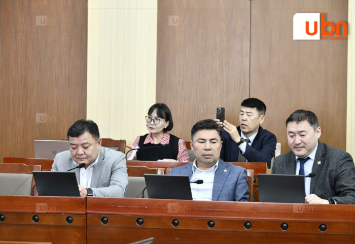 Татварын багц хуулийн төслүүдийг ажлын хэсгээр хэлэлцэж эхэллээ