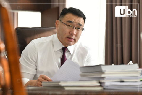 Д.Сумъяабазар: “Бодь групп“-ын Д.Баясгалангаас 800 мянган ам.доллар авч, ХЗДХ-ийн сайд Б.Энхбаярт аваачиж өгсөн зүйл байхгүй