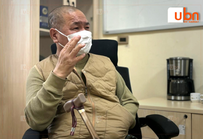 Б.Пүрэв: Дархан төмөрлөгийн үйлдвэрт ажлаа хийж байгаад угаартан, тал бие минь мэдээгүй болсон ч удирдлагууд одоо ч огт тоохгүй, арга хэмжээ авч өгөхгүй байгаад гомдолтой байна