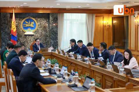 Эдийн засагт учирч болзошгүй хямралыг хохирол багатай давахын тулд 6 арга хэмжээ хэрэгжүүлнэ