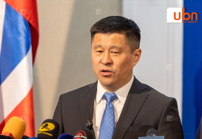 А.Батпүрэв: Төсвийн тодотголыг яаралтай хийх хэрэгтэй