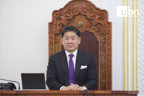 ҮХЦ: Ерөнхийлөгчийн бүрэн эрхийн хугацаа 4 жил байх заалтаар маргаан үүсгэлээ