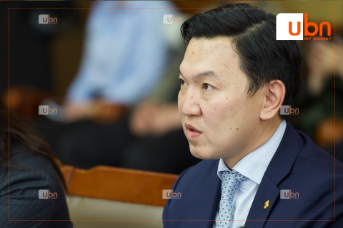 Н.Учрал “МАН-ын бүлгийн 67 гишүүнээс нэг нь л хурал удирдах эрхийн эсрэг байвал УИХ-ыг удирдахгүй“ гэжээ