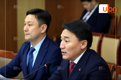 АН: Шатахууны хүрэлцээ, нөөцийн талаар салбарын сайдын баримтлах бодлогын мэдээллийг сонсов